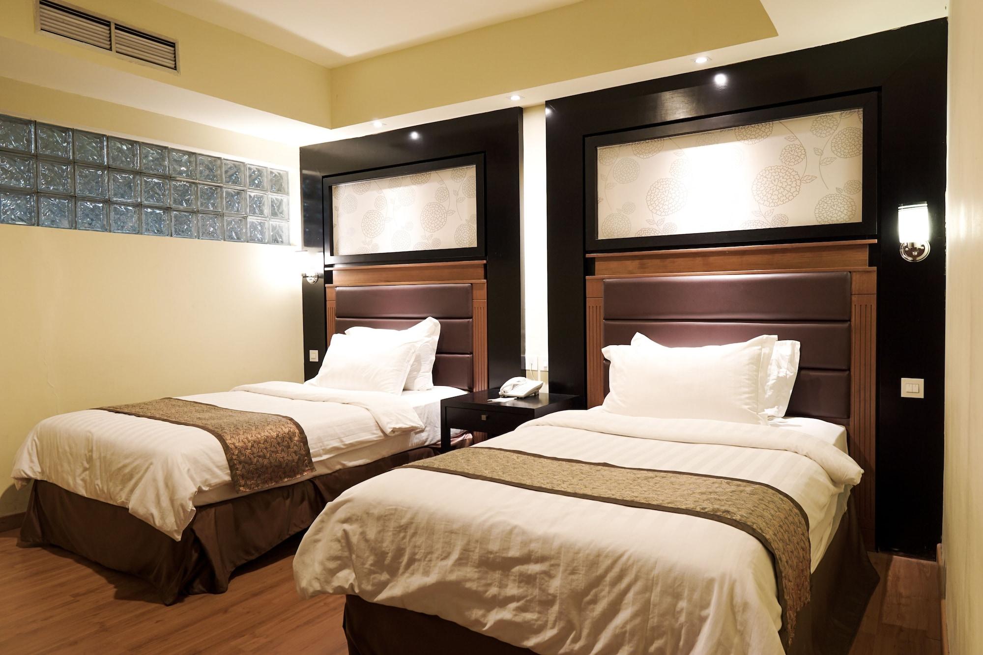 ซารี เอเตอร์ คัมโบติ โฮเทล บันดุง Hotel ภายนอก รูปภาพ