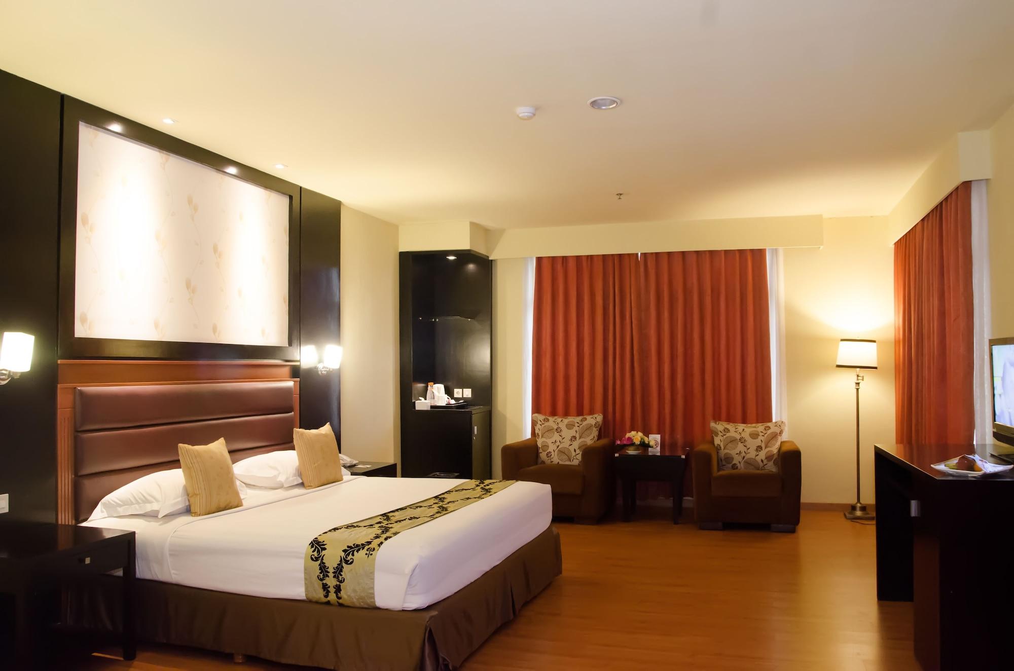 ซารี เอเตอร์ คัมโบติ โฮเทล บันดุง Hotel ภายนอก รูปภาพ
