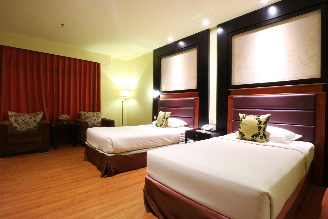 ซารี เอเตอร์ คัมโบติ โฮเทล บันดุง Hotel ภายนอก รูปภาพ