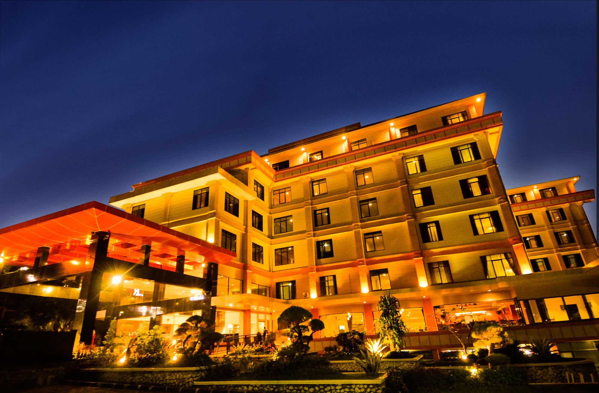 ซารี เอเตอร์ คัมโบติ โฮเทล บันดุง Hotel ภายนอก รูปภาพ