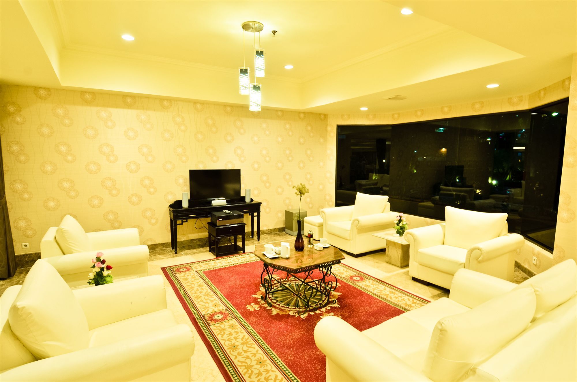 ซารี เอเตอร์ คัมโบติ โฮเทล บันดุง Hotel ภายนอก รูปภาพ