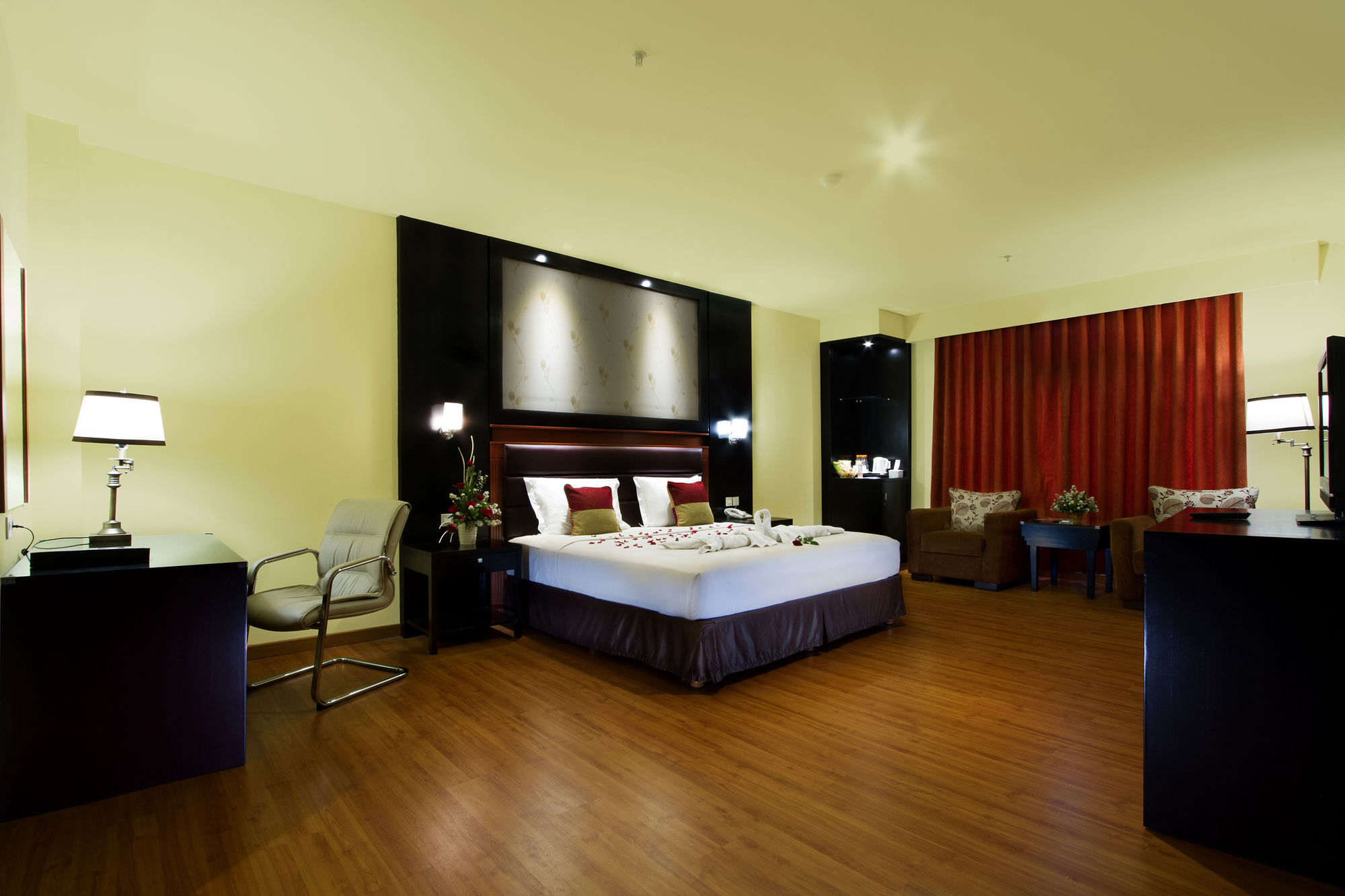 ซารี เอเตอร์ คัมโบติ โฮเทล บันดุง Hotel ภายนอก รูปภาพ