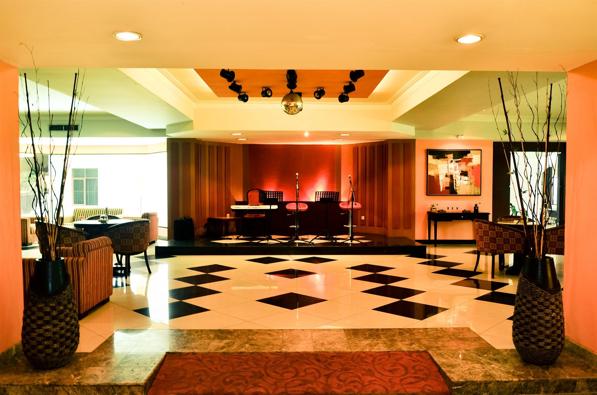 ซารี เอเตอร์ คัมโบติ โฮเทล บันดุง Hotel ภายนอก รูปภาพ